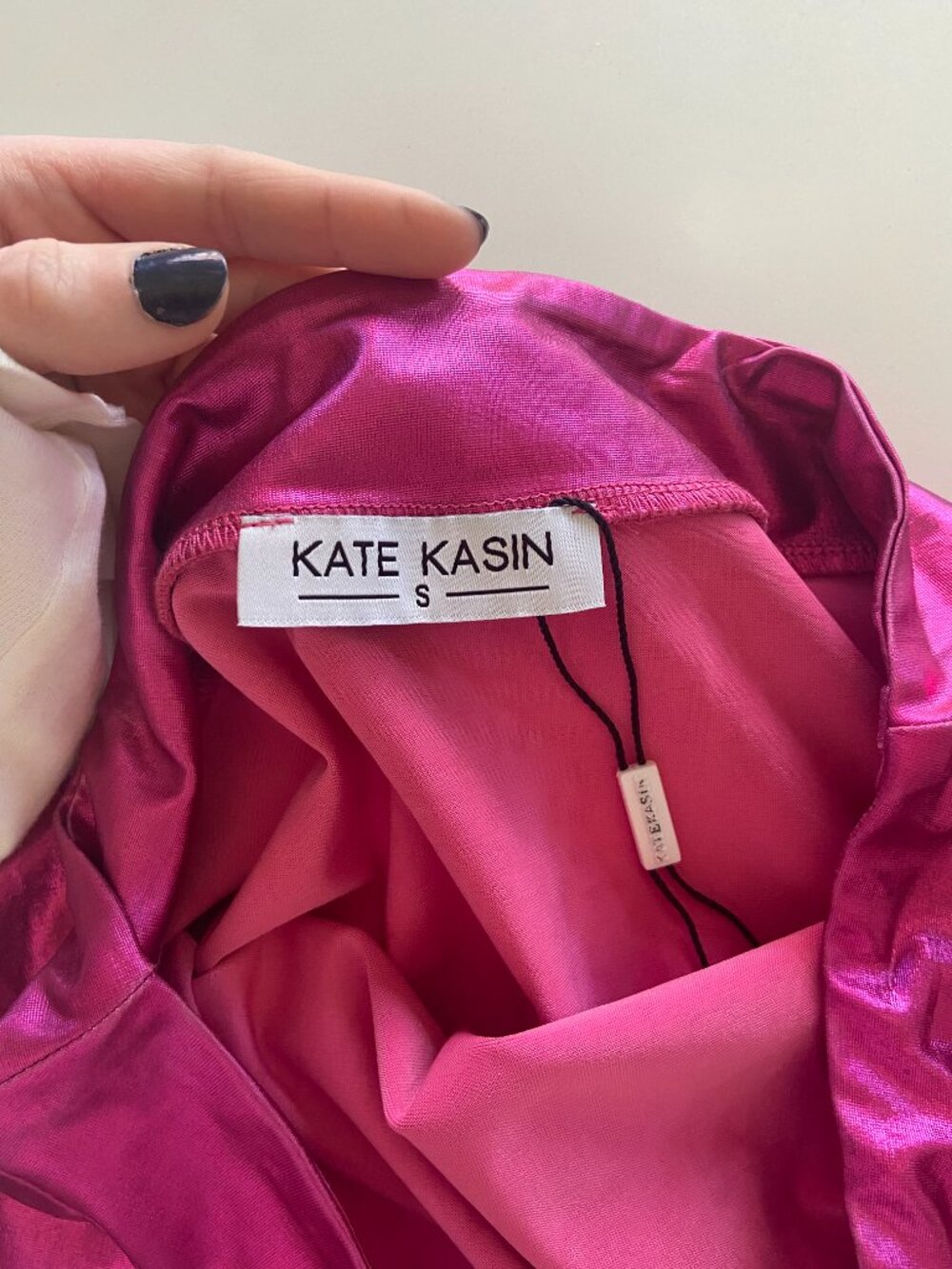 Fuchsia Metallic Mini Skirt Kate Kasin worn once size S women’s - Picture 7 of 9